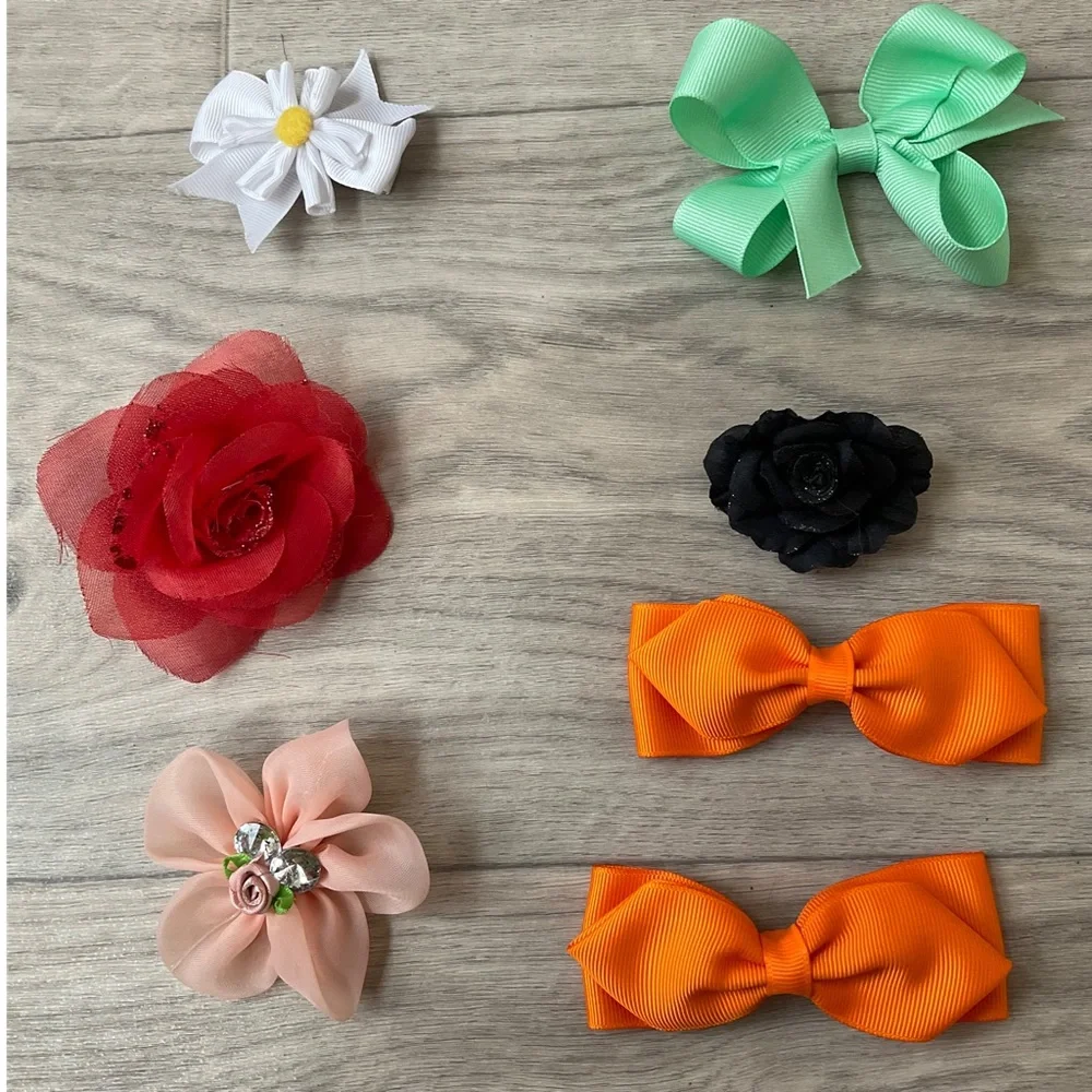 Lot of 15 Hair Clip and Hair Ribbon Organizer, Hair clip belt.